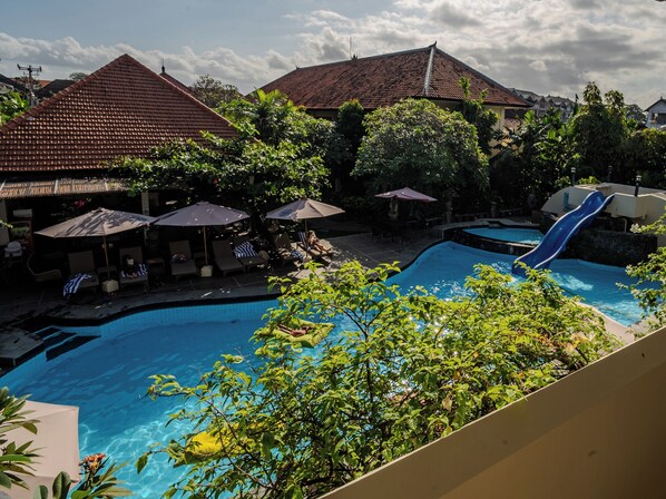 2 Bedroom Interconnecting Pool View | Balcony view