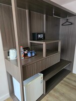 Family Ocean Room | Lemari pakaian