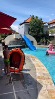 Outdoor pool, pool loungers
