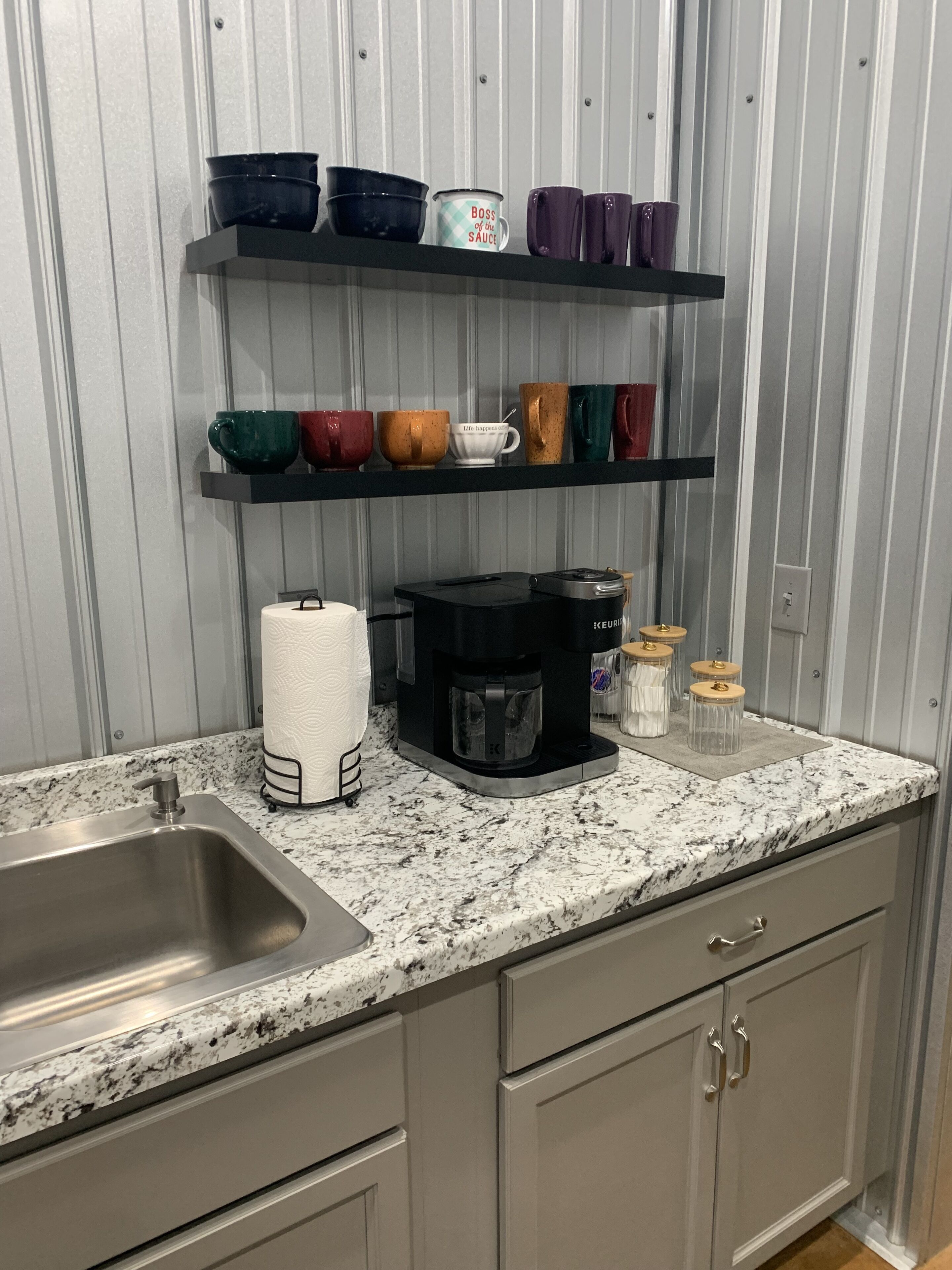 New Studio Apartment!!! Near Beautiful Kentucky Lake.