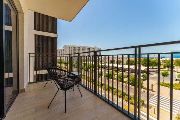 Apartment | Terrace/patio - Maison Privee - Exquisite Apt on Yas Island cls to ALL attractions (Abu Dhabi)