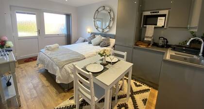 Beautiful 1-Bed studio in Penrith