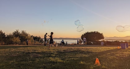 Ballard - Sunset Hill Guest House