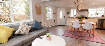 Ballard - Sunset Hill Guest House