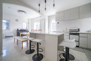 In-room dining - THE GARNET HIGASHIKAWA (Higashikawa)