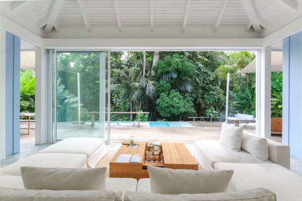 Luxury Villa, 2 Bedrooms | Living area - Makali Temple Village (Canggu)