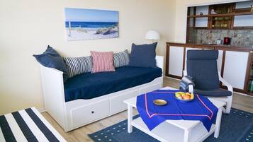 TV, bordtennis og stereoanlegg