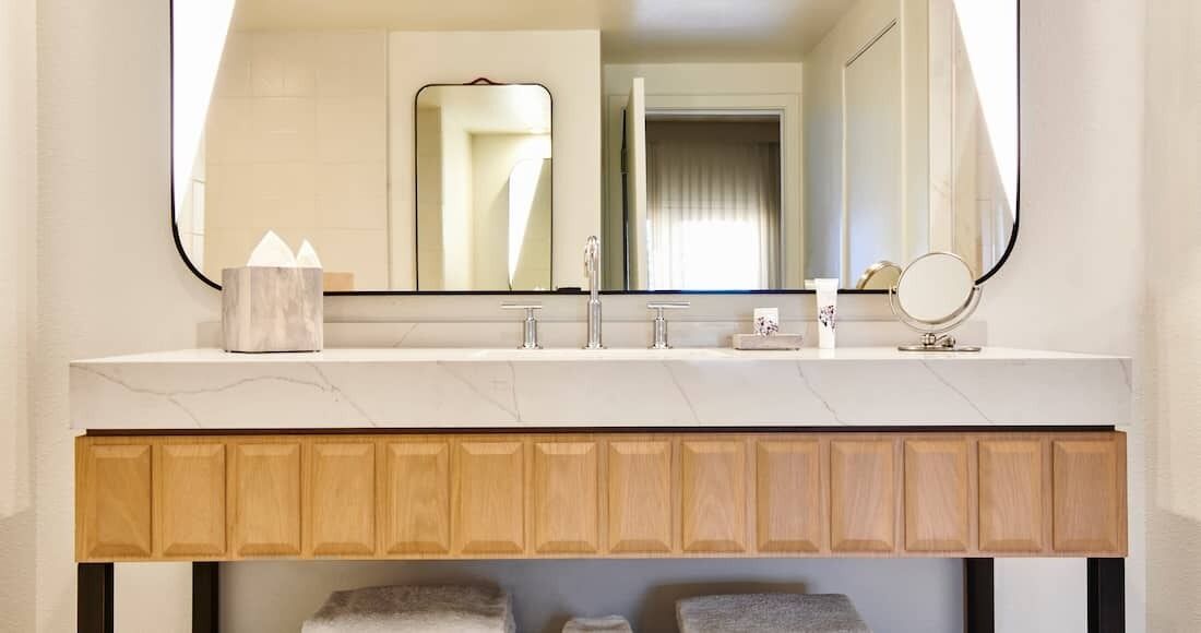 1-Bedroom Suite at a 4⭐️ Hotel