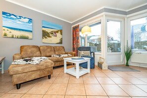 TV, lettore DVD, impianto stereo