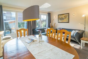 Unclassified image, 5 of 32, button - House Charlotte - middle section for max. 4 persons with garden - only 350m (Sylt)