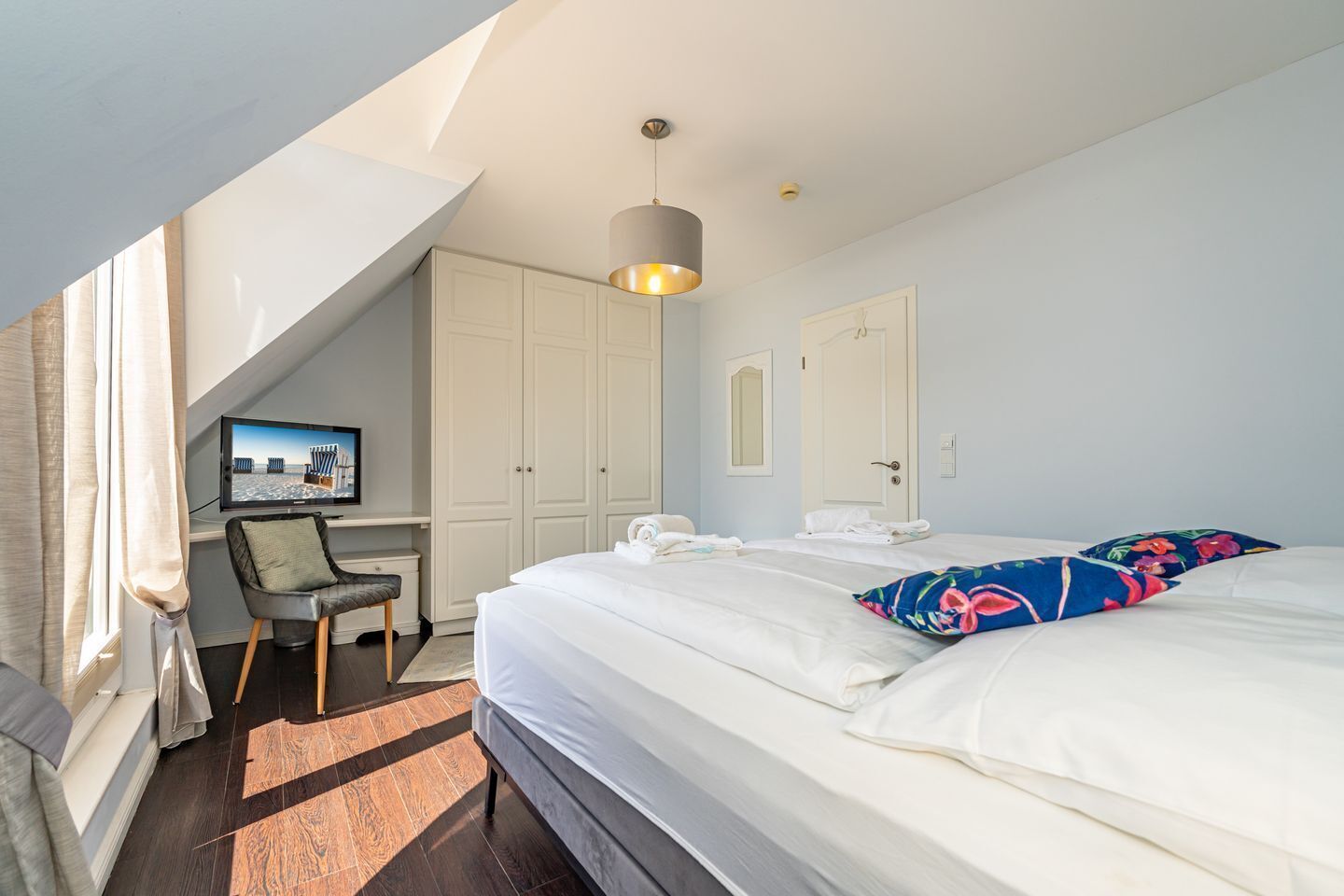 2 bedrooms, WiFi, bed sheets