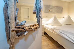 2 bedrooms, iron/ironing board, WiFi, bed sheets - Godewind App. 5 - Aparte 3- Zimmerwohnung Zwischen Westerland und Wenningstedt mit Sauna (Sylt)