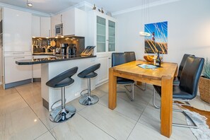 Dining - Godewind App. 5 - Aparte 3- Zimmerwohnung Zwischen Westerland und Wenningstedt mit Sauna (Sylt)