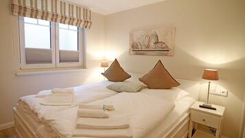 2 bedrooms, WiFi, bed sheets