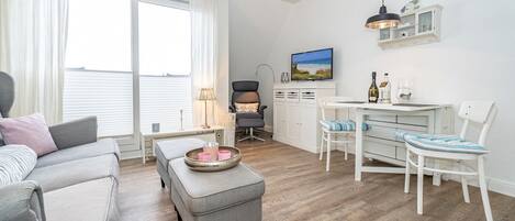 Télévision, chaîne hi-fi