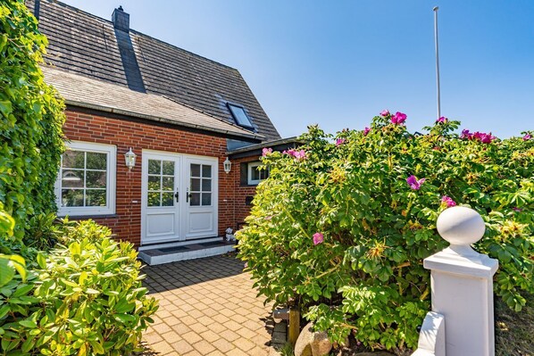 Imagen sin descripción, 1 de 16, botón