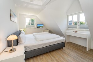 2 habitaciones, escritorio, wifi y ropa de cama 