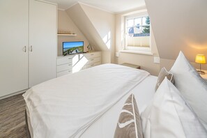 2 slaapkamers, een strijkplank/strijkijzer, wifi, beddengoed
