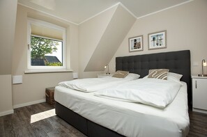 2 多间卧室、熨斗/熨衣板、WiFi、床单