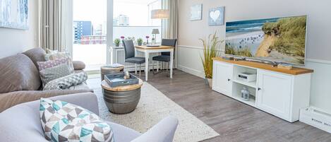 Fernseher, Stereoanlage