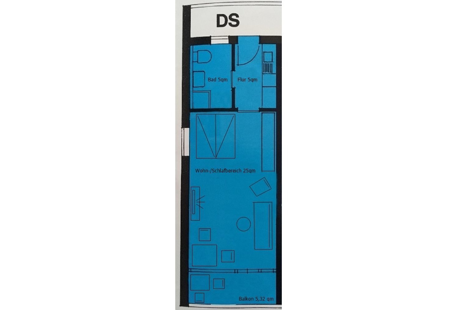 Grundriss eines Hotels mit einem Badezimmer (5 qm), einem Flur (5 qm), einem Wohn-/Schlafbereich (25 qm) und einem Balkon (5,32 qm).