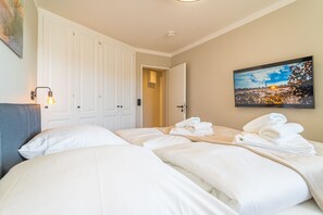 Unclassified image, 2 of 13, button - Strandnest - Stylische, Neue Wohnung in Strandnähe (Sylt)