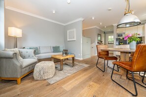 Imagen sin descripción, 3 de 28, botón