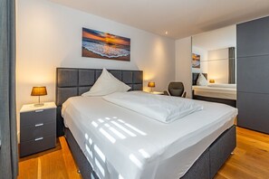 3 bedrooms, iron/ironing board, WiFi, bed sheets - Am Luv - Endhausteil in Tinnum an den Salzwiesen, mit Eigener Sauna (Sylt-Ost)