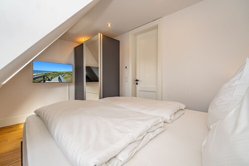 Am Lee - Wunderschönes Mittelhausteil in Tinnum an den Salzwiesen mit Eigener Sauna