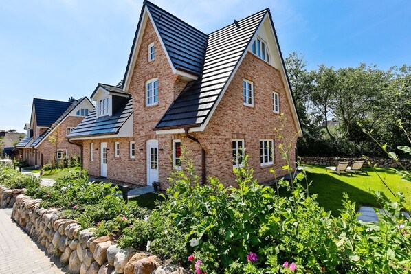 Imagen sin descripción, 1 de 32, botón