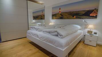 3 soverom, safe på rommet, strykejern/-brett og wi-fi