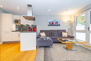 TV, stereo - Wattmuschel - vacation apartment for up to 4 people with terrace and sauna. (Sylt)