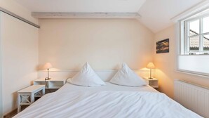 1 室のベッドルーム、WiFi、ベッドシーツ