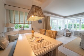 Dining - Söns-rose - Luxusoase mit Traumhaften Garten in Munkmarsch am Wattenmeer (Sylt-Ost)