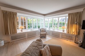 TV, stereo - Söns-rose - Luxusoase mit Traumhaften Garten in Munkmarsch am Wattenmeer (Sylt-Ost)