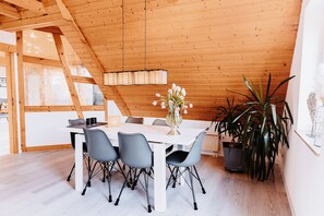 Dining - Apartment "Wohnung Am Bodensee" with Balcony and Wi-Fi (Moos)