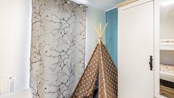 2 soveværelser, strygejern/strygebræt, gratis Wi-Fi, sengetøj