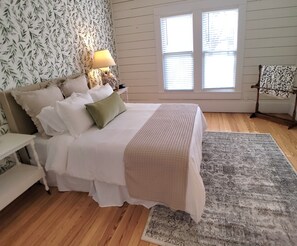 3 Schlafzimmer, Bügeleisen/Bügelbrett, Bettwäsche