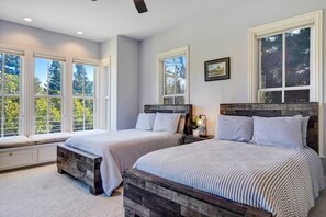 5 Schlafzimmer, Bügeleisen/Bügelbrett, kostenloses WLAN