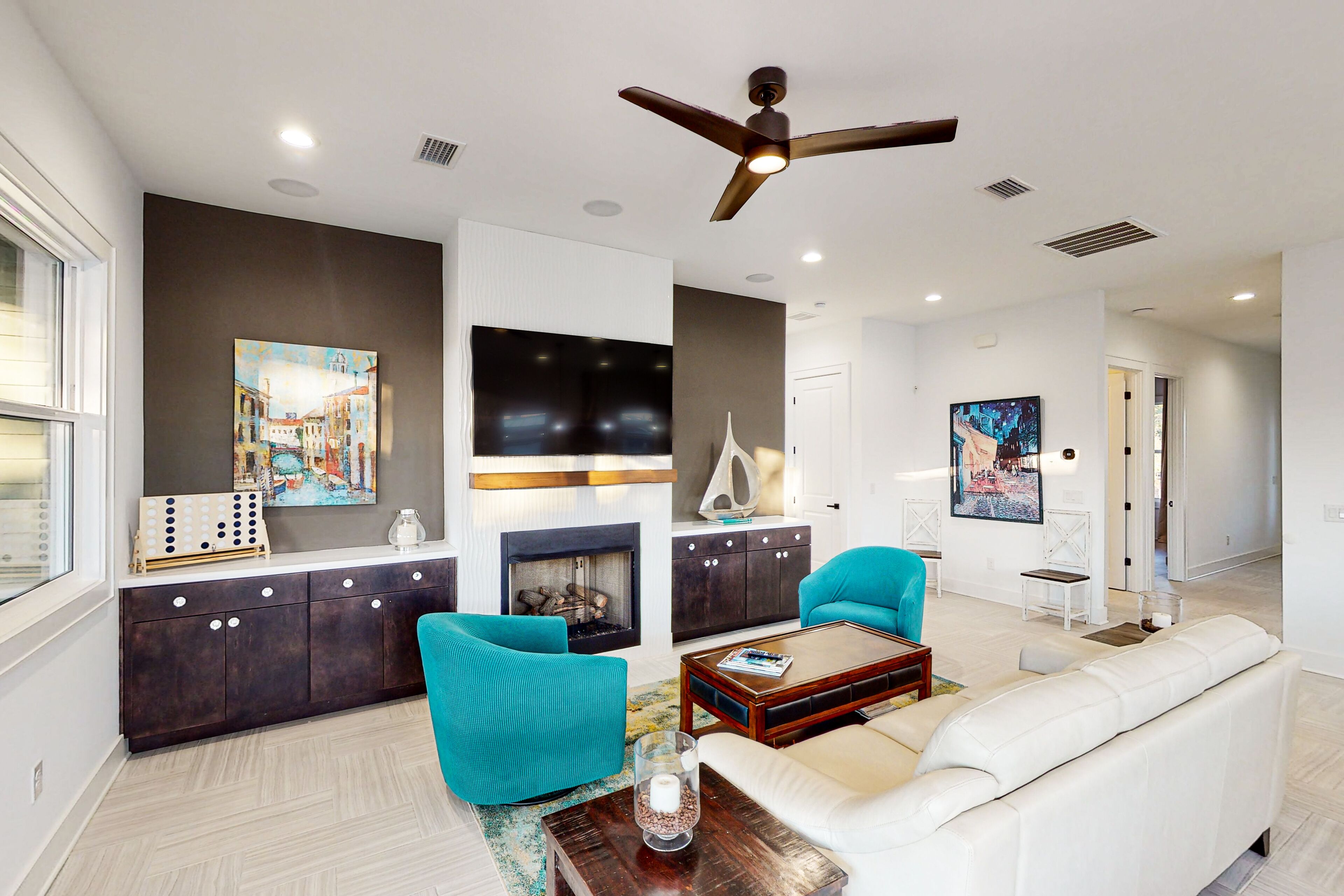 Newly built home near beach and 30A with balcony, yard, patio, grill, & W/D