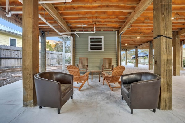 Terrace/patio - Newly built home near beach and 30A with balcony, yard, patio, grill, & W/D (Santa Rosa Beach)