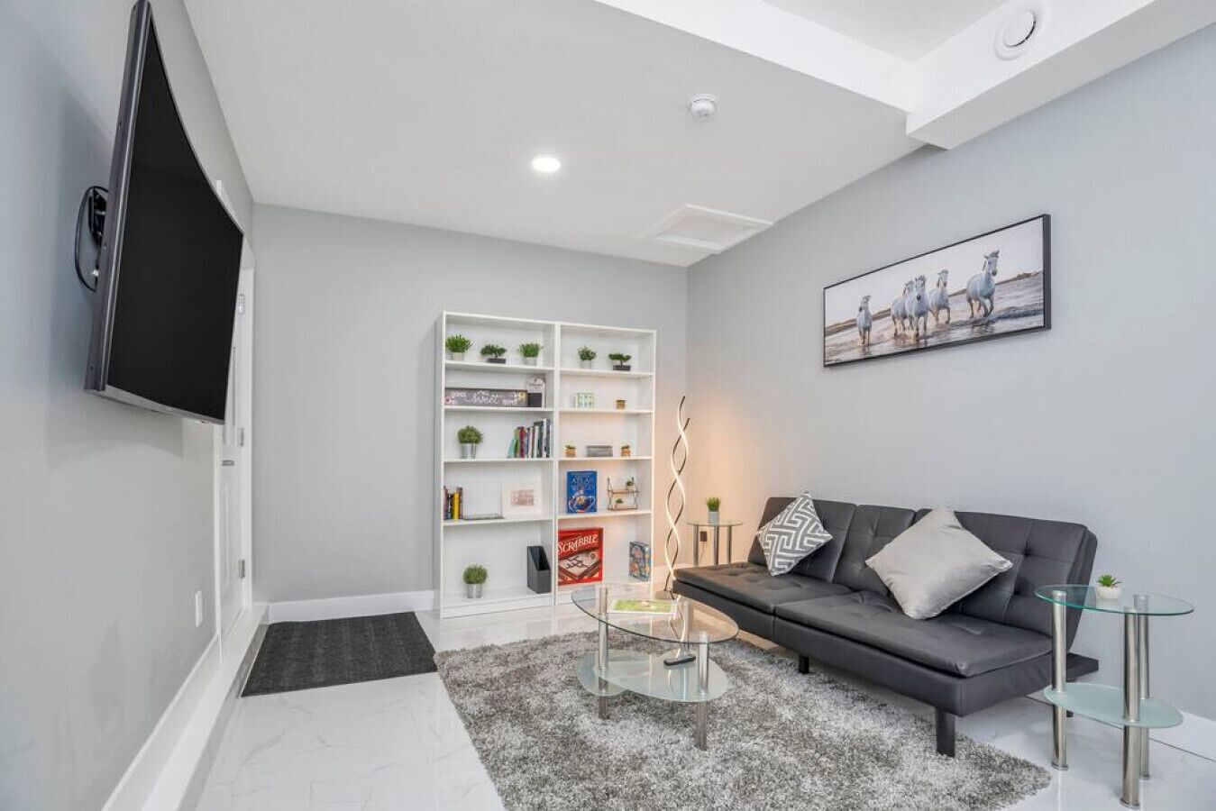 Central | A/C | The Modern