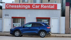 Front of property - Chesskings Car Rental Guest House (Winnipeg)