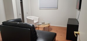 Economy Apartment | Living area - Chesskings Car Rental Guest House (Winnipeg)