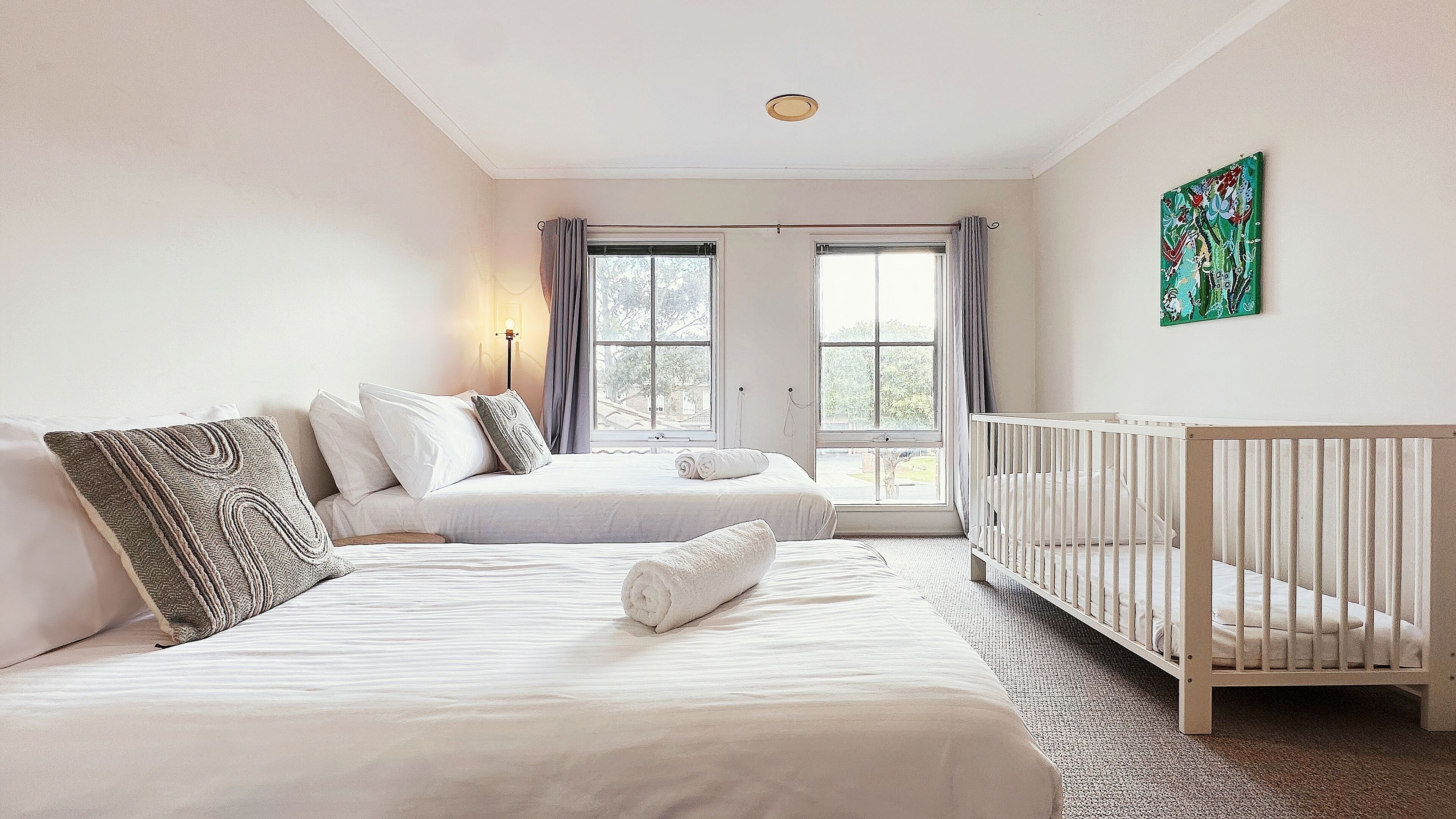 5 bedrooms, in-room safe, desk, iron/ironing board