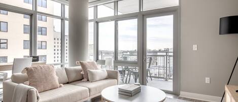 Fernseher, Stereoanlage