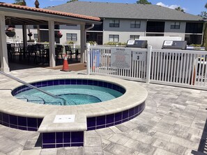 Terrace/patio - Beautiful Ground floor condo close to beaches and IMG,shopping and food (Bradenton)