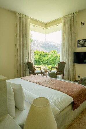 Lyxvilla | Utsikt mot bergen