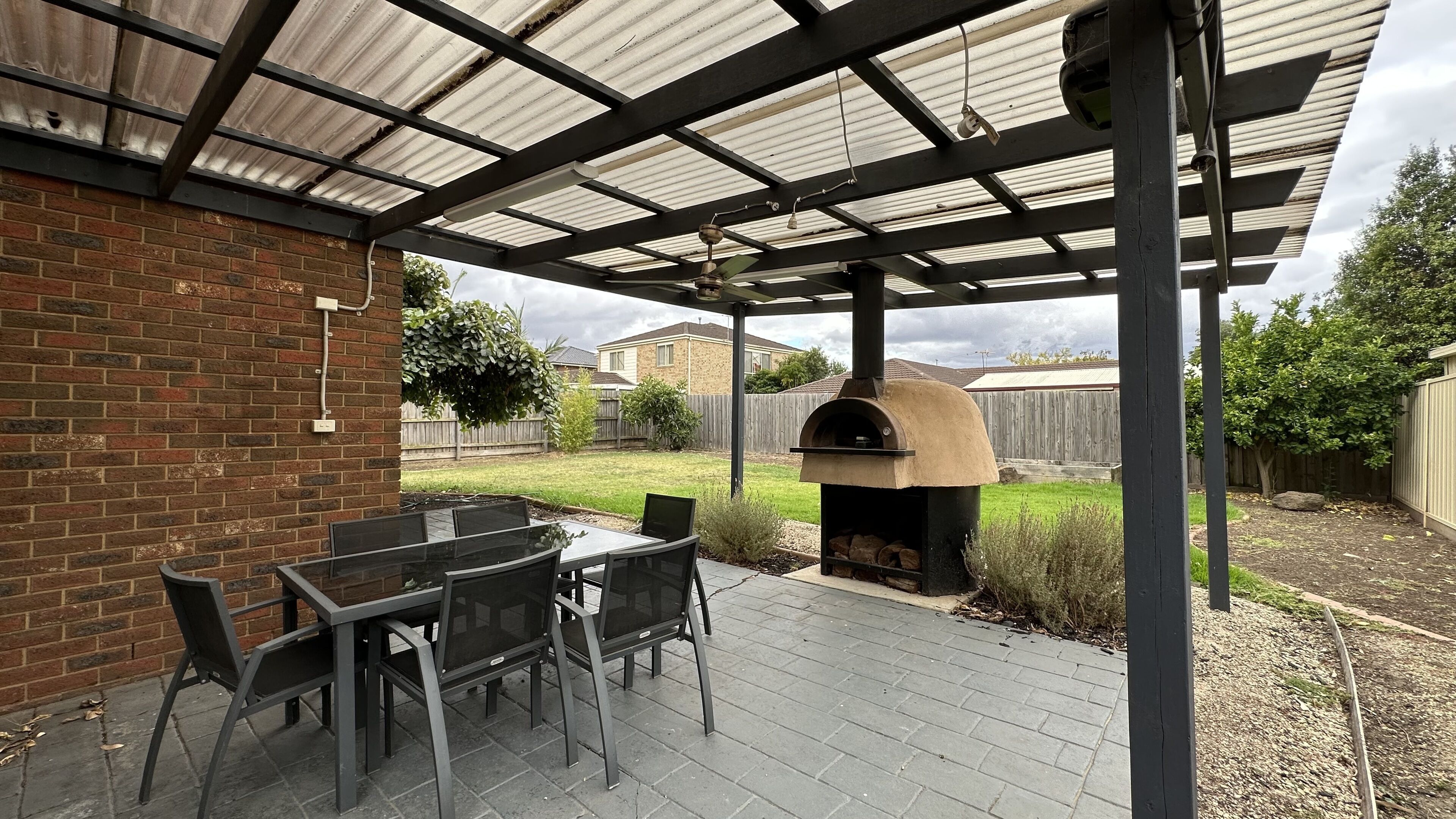 Khu ẩm thực ngoài trời