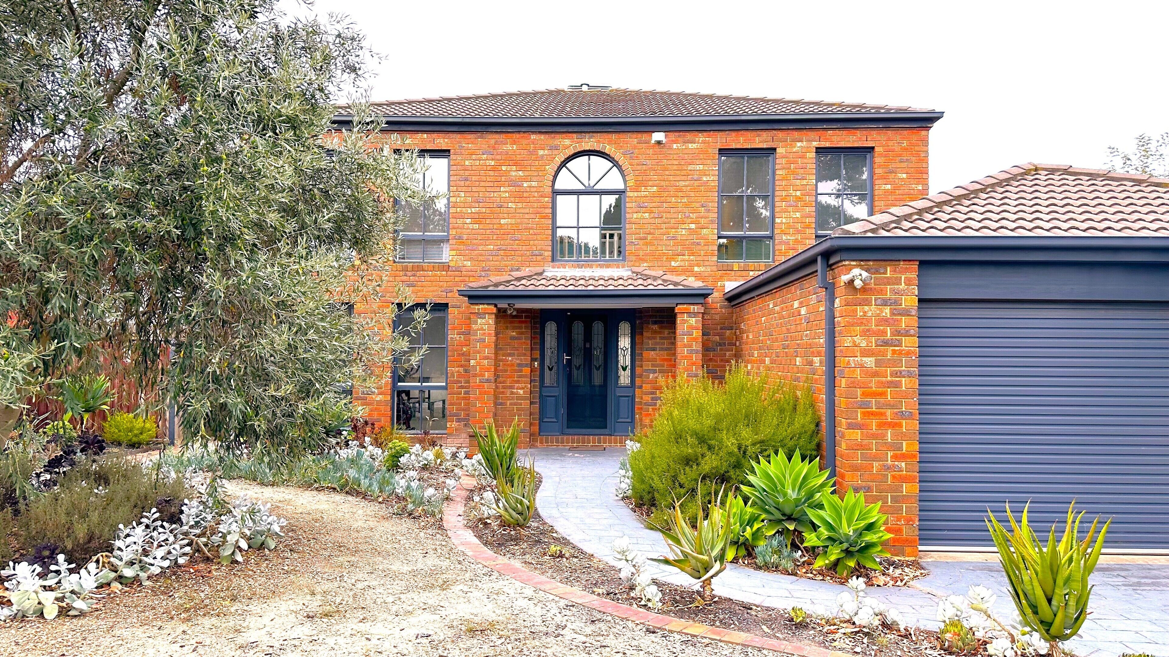 Mặt tiền nơi lưu trú